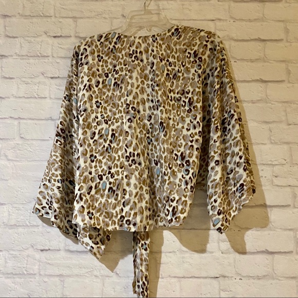 NEW Leopard Wrap Top - Picture 15 of 15